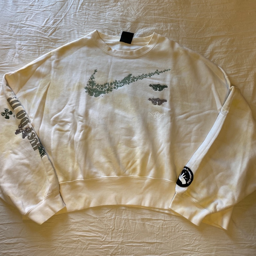 Nike Womens Tie Dye Butterfly Sweatshirt Crewneck Size L Cream